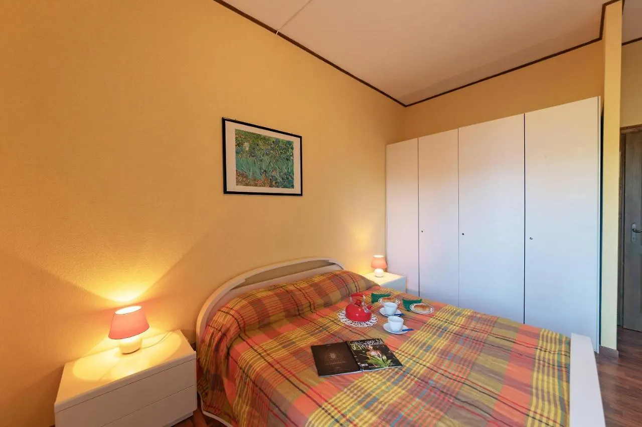 Parco Hermitage Apartment Porto Valtravaglia