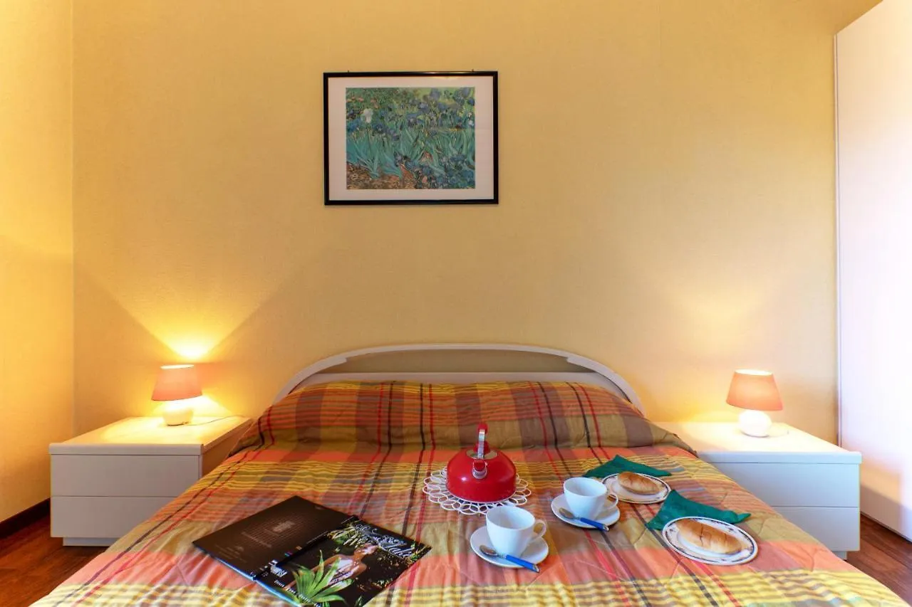 Parco Hermitage Apartment Porto Valtravaglia
