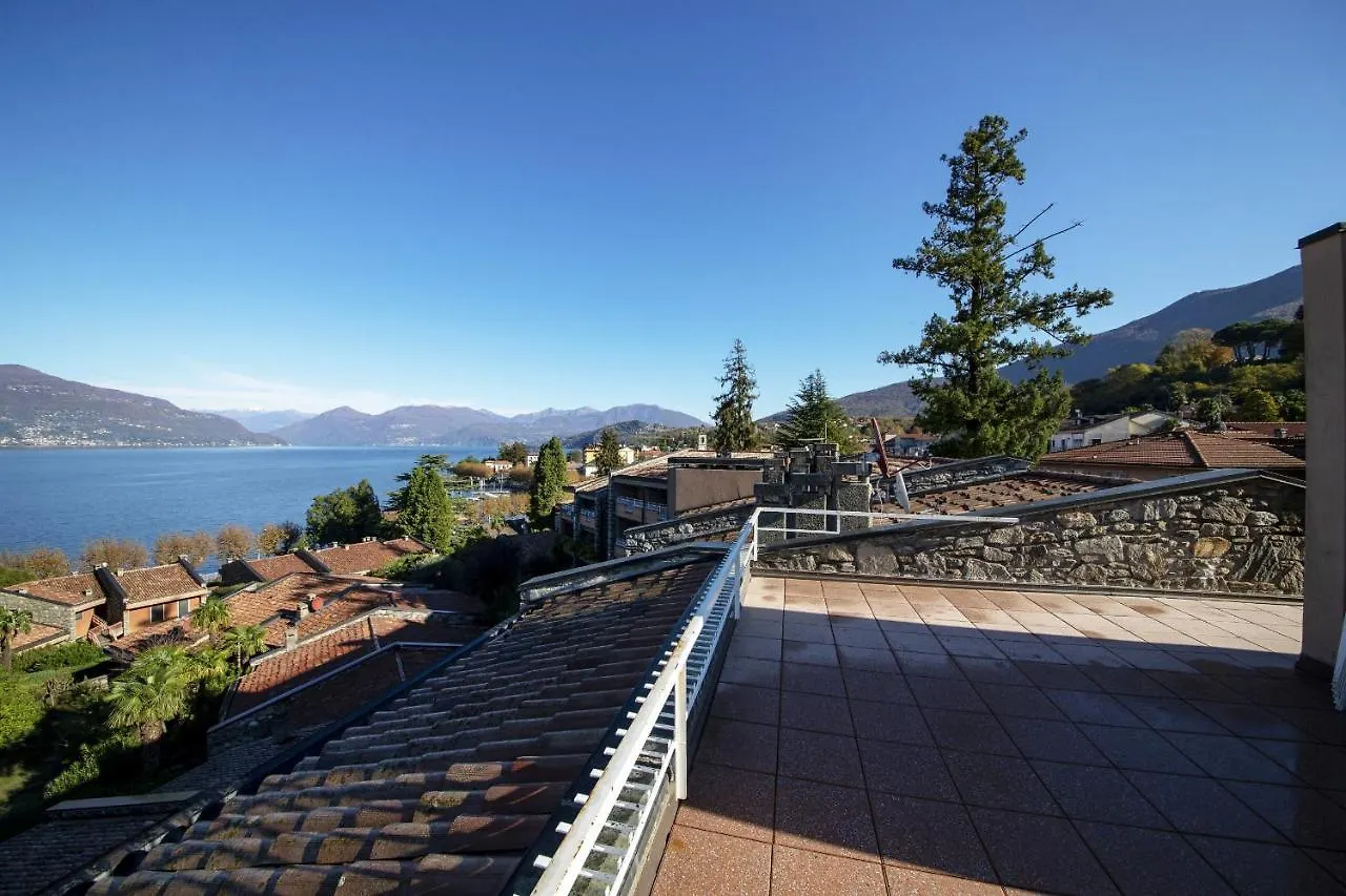 Parco Hermitage Apartment Porto Valtravaglia