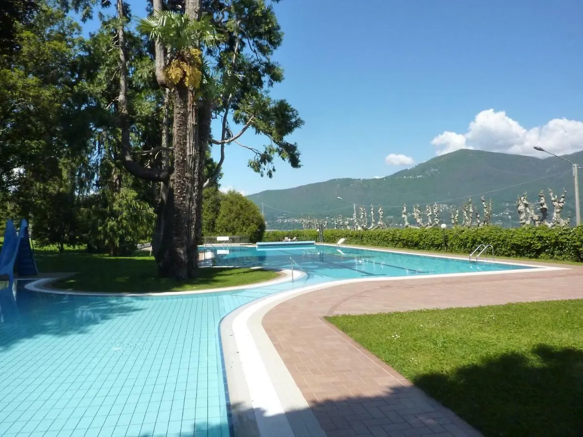 Parco Hermitage Apartment Porto Valtravaglia