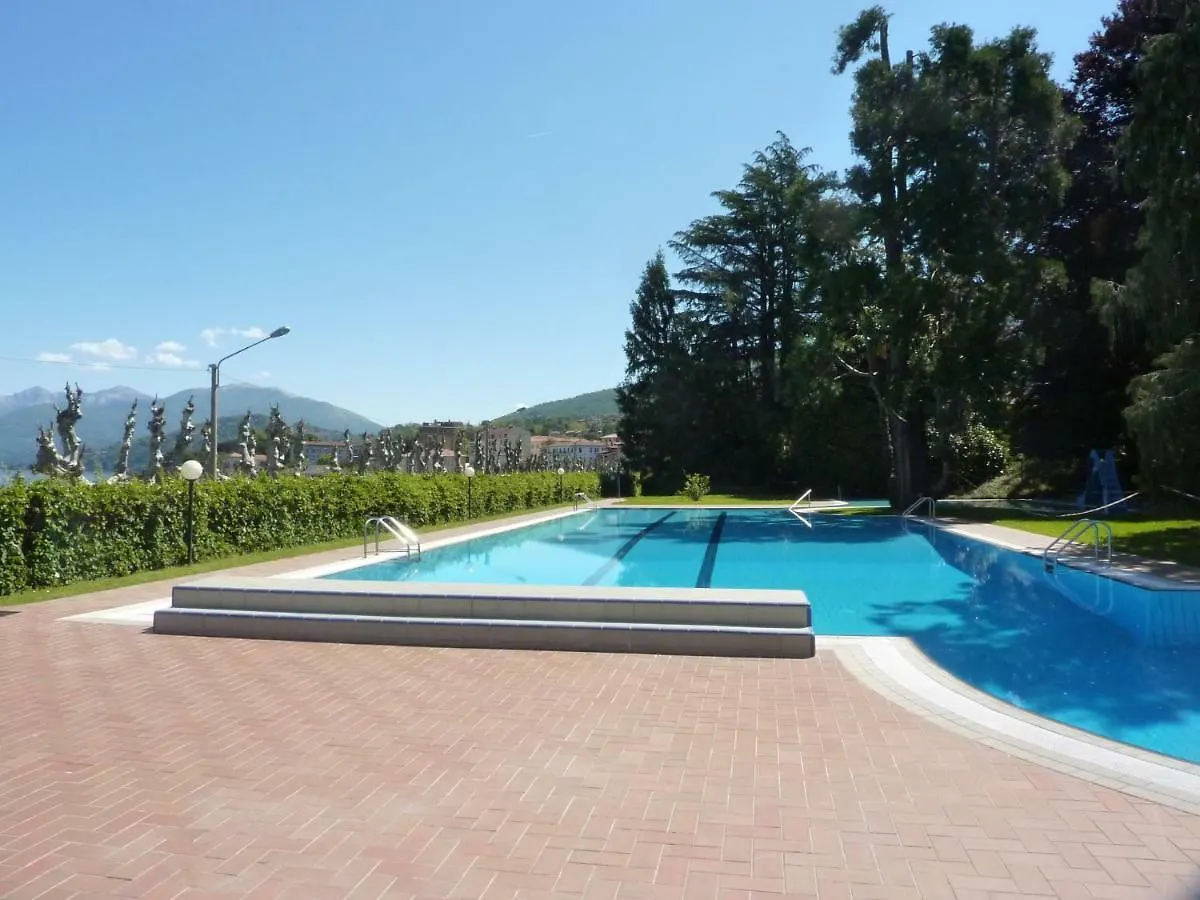 Parco Hermitage Apartment Porto Valtravaglia 0*,