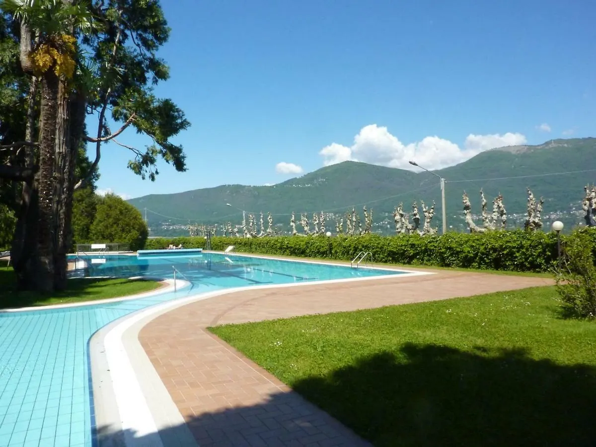 Parco Hermitage Apartment Porto Valtravaglia